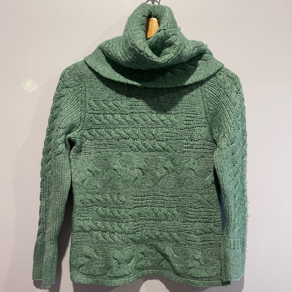 Banana Republic Funnel neck sweater Sz L